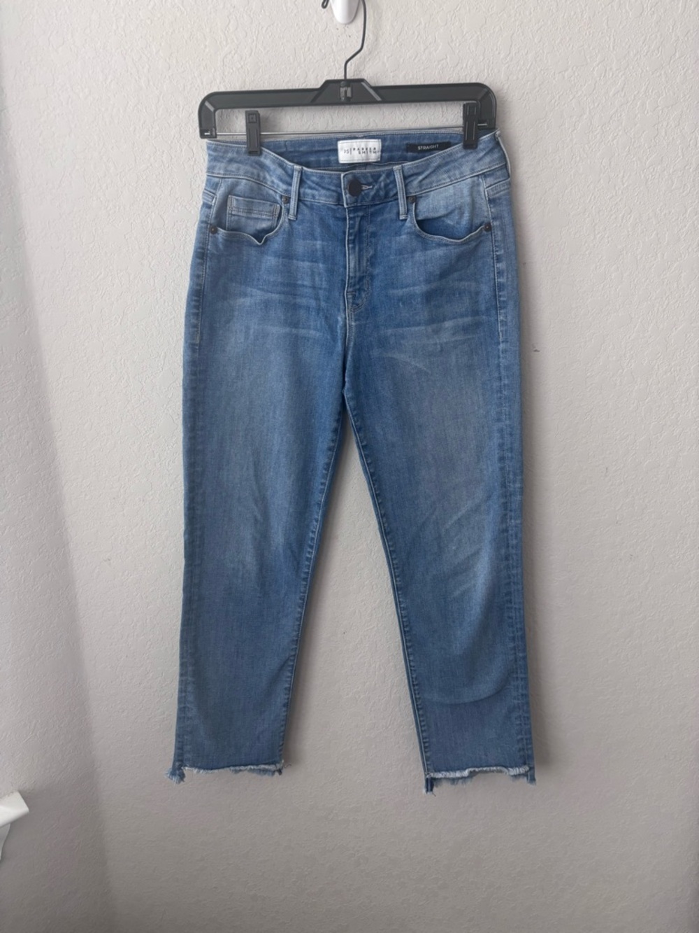 PARKER SMITH Light Blue Cropped Jeans with Raw Hem Size 28